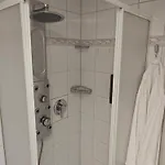 Moderne Helle 75qm Am Salbker Inkl Parkplatz, Balkon 公寓 马格德堡