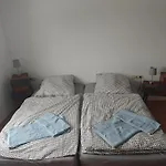 Moderne Helle 75qm Am Salbker Inkl Parkplatz, Balkon 公寓 马格德堡