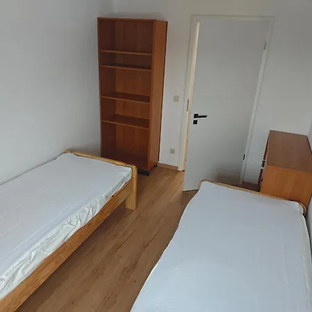 Apartment Moderne Helle 75qm Am Salbker Inkl Parkplatz, Balkon Magdeburg