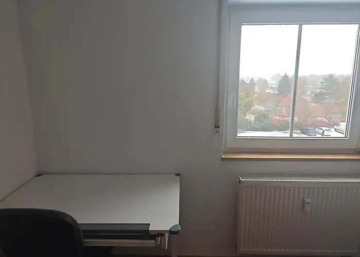 Moderne Helle 75qm Am Salbker Inkl Parkplatz, Balkon *